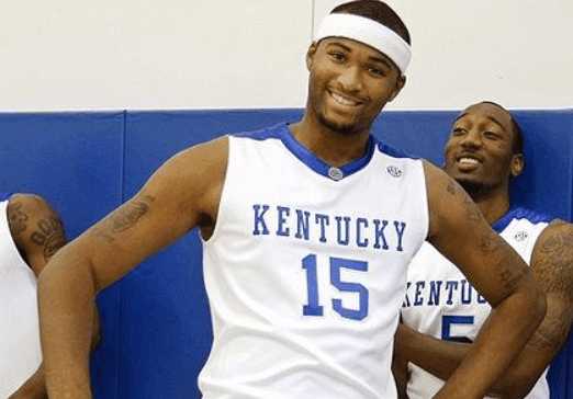 後撤步三分 後撤步三分