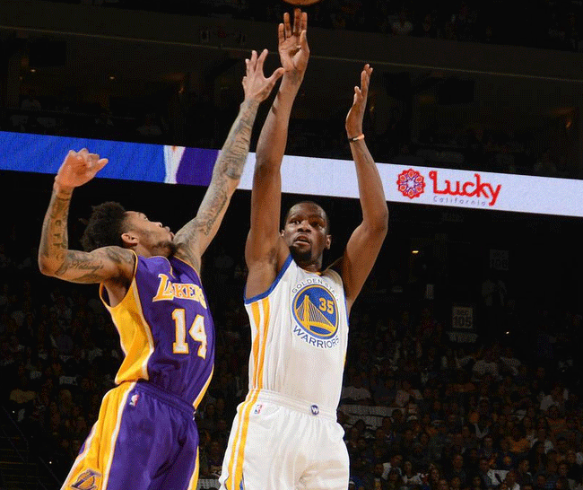 现代足球中 现代足球中