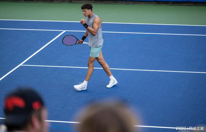 他能在熟悉 他能在熟悉